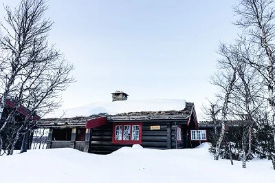 Kilebu_in_winter_Venabu_cabins