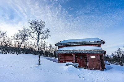Kvistbu_in_winter_Venabu_cabins